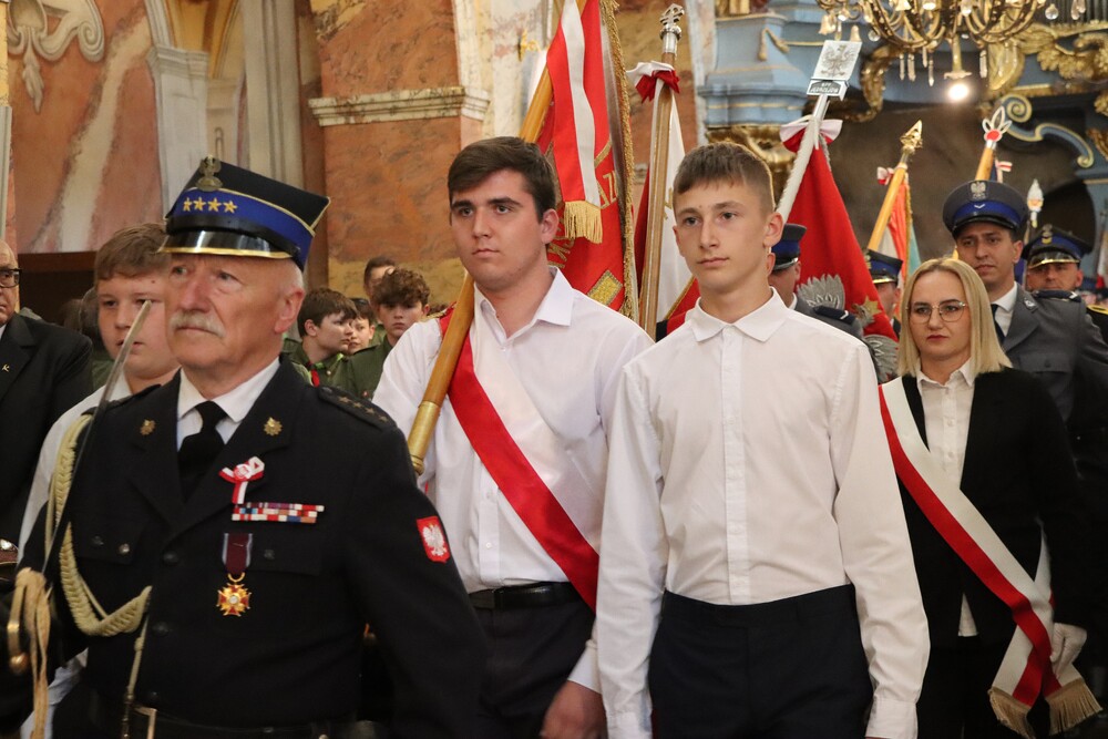Odsłonięcie popiersia Władysława Tykwińskiego ps. „Krata” w Jędrzejowie. Fot. IPN Kielce