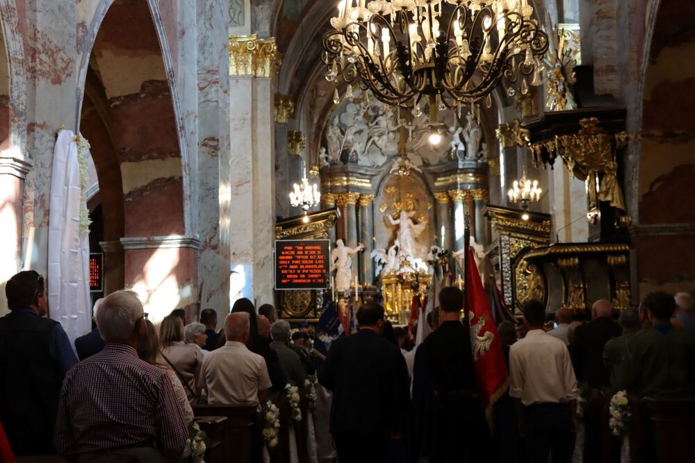 Odsłonięcie popiersia Władysława Tykwińskiego ps. „Krata” w Jędrzejowie. Fot. IPN Kielce