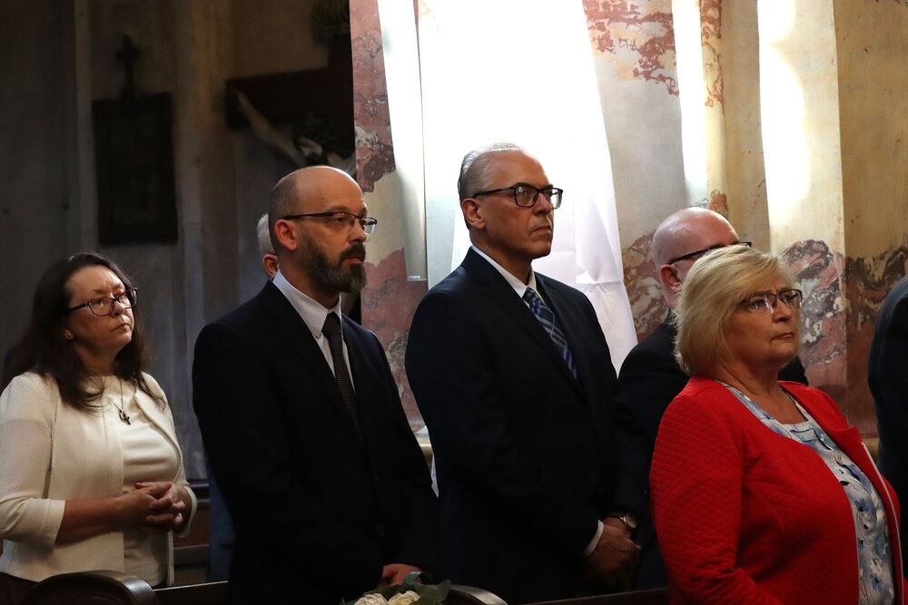 Odsłonięcie popiersia Władysława Tykwińskiego ps. „Krata” w Jędrzejowie. Fot. IPN Kielce