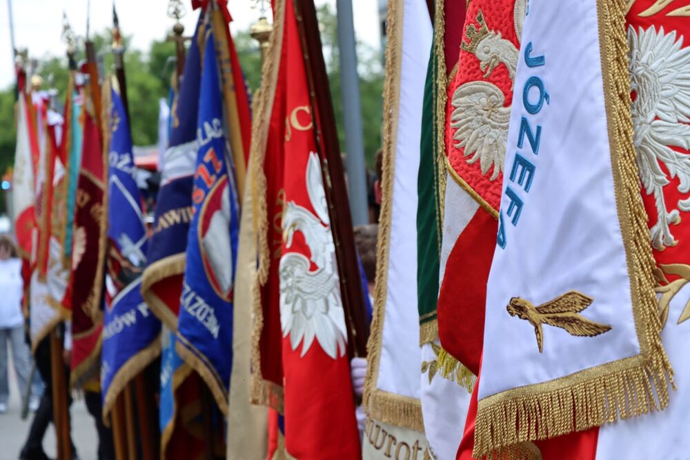Odsłonięcie popiersia Władysława Tykwińskiego ps. „Krata” w Jędrzejowie. Fot. IPN Kielce