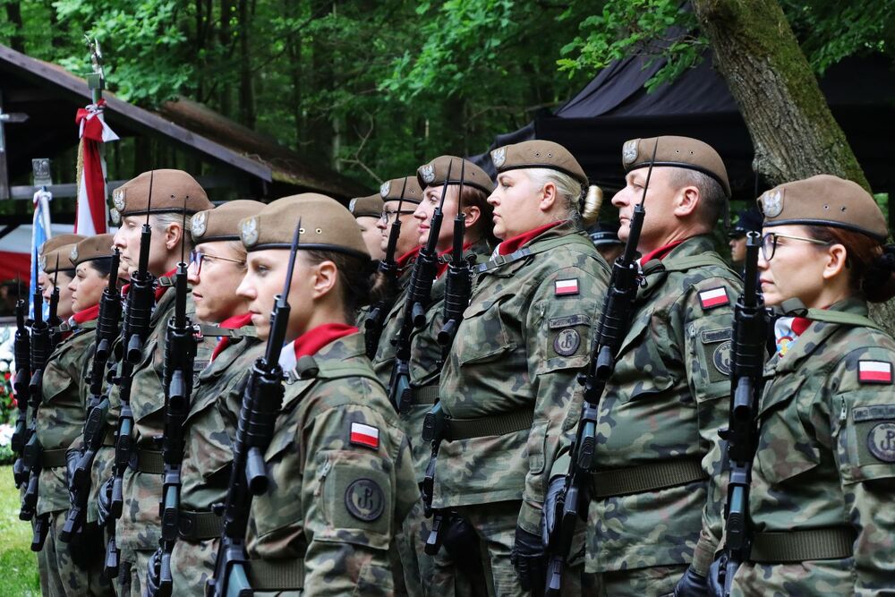 Uroczystości na Wykusie. Fot. IPN Kielce