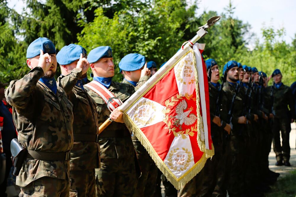 Obchody 82. rocznicy rozstrzelania polskich patriotów w Lesie Wełeckim koło Buska-Zdroju. Fot. IPN Kielce