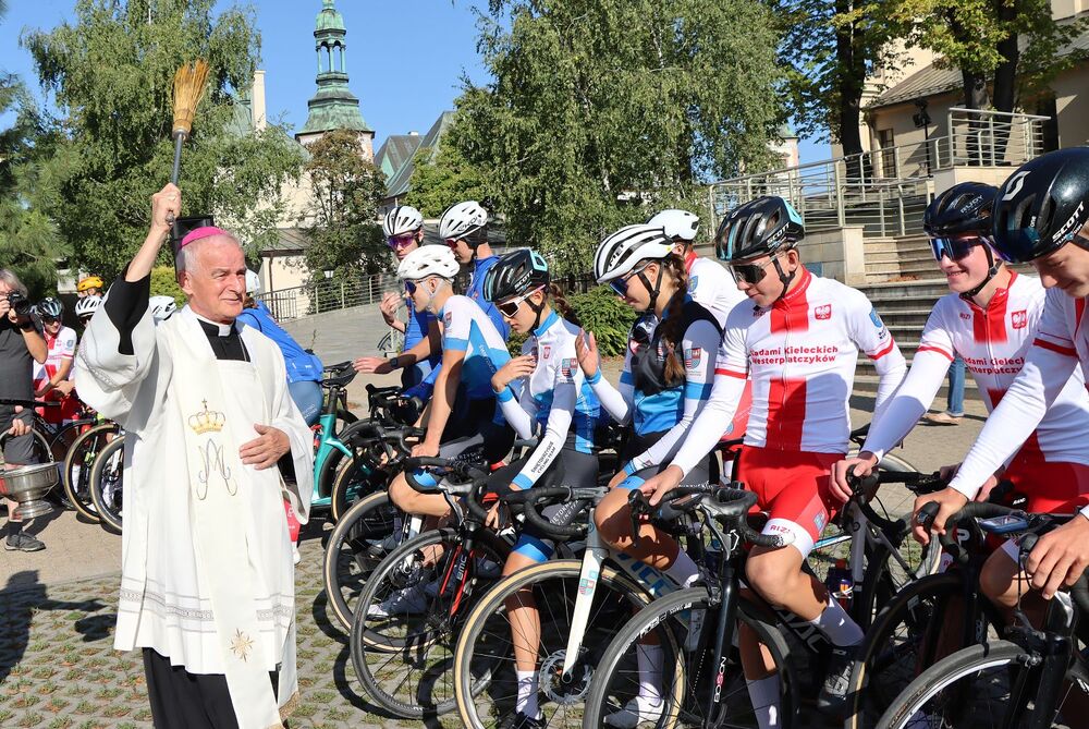 Start VI Rajdu Rowerowego im. Westerplatczyków. Fot. IPN Kielce