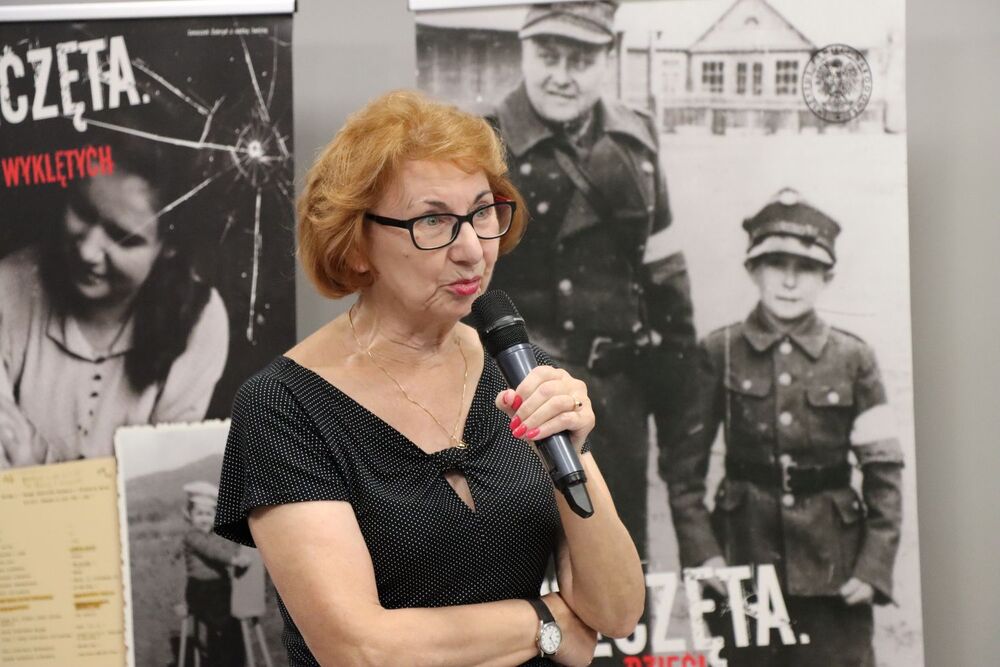 Spotkanie z cyklu Środa w Przystanku Historia. Temat: „Ukradzione dzieciństwo. Niemcy wobec polskich dzieci w czasie II wojny światowej”. Fot. IPN Kielce