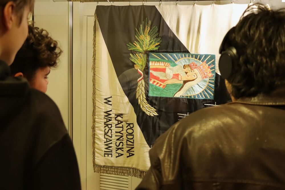 Wizyta świętokrzyskiej młodzieży z Ochotniczych Hufców Pracy w Muzeum Katyńskim w Warszawie. Fot. Dorota Klusek/IPN Kielce