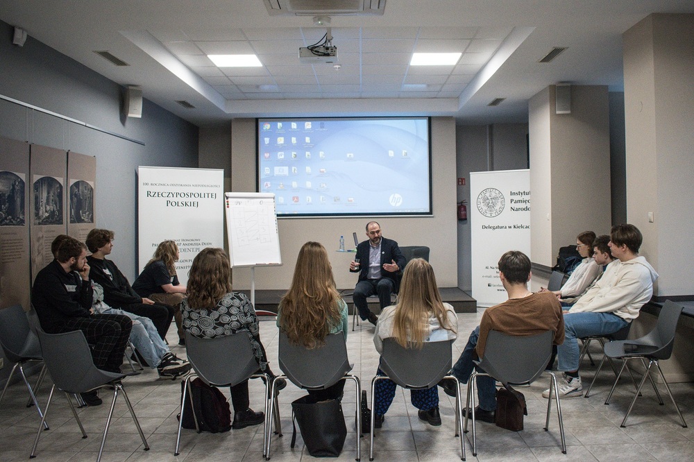 Szkolenie przed regionalnym etapem Turnieju Debat Historycznych IPN. Fot. dr Michał Zawisza