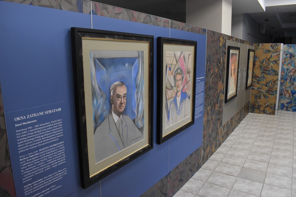 Wystawa portretów pt. „Londyn żywy” w Przystanku Historia w Kielcach. Fot. Dariusz Skrzyniarz (IPN)