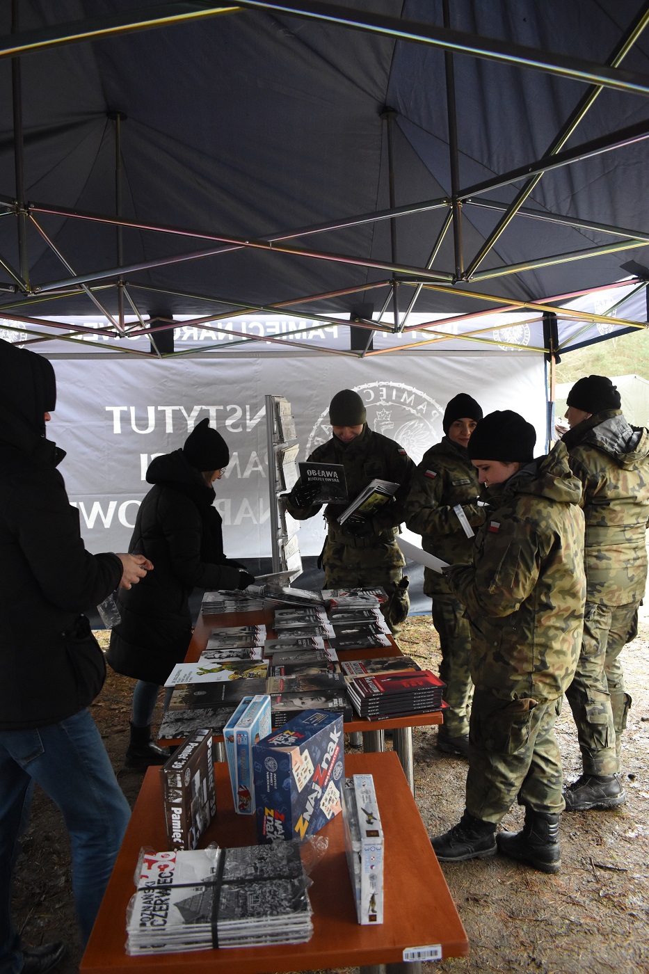 Delegatura IPN w Kielcach na Mistrzostwach WOT w Biegach Przełajowych - Kielce, 11 marca 2023 r.