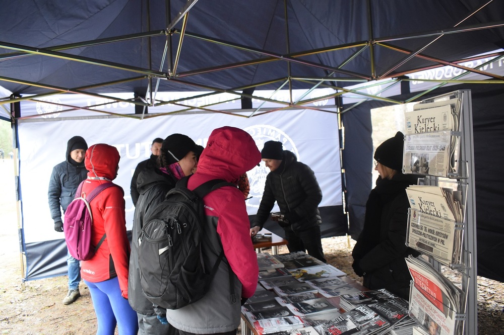 Delegatura IPN w Kielcach na Mistrzostwach WOT w Biegach Przełajowych - Kielce, 11 marca 2023 r.