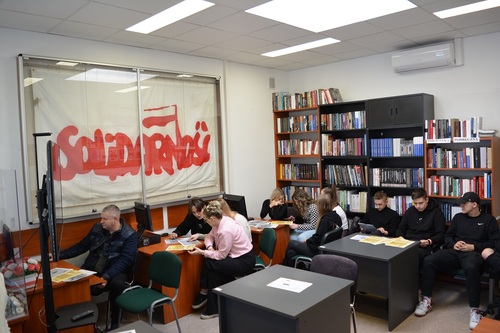 Lekcja archiwalna w Delegaturze IPN w Kielcach