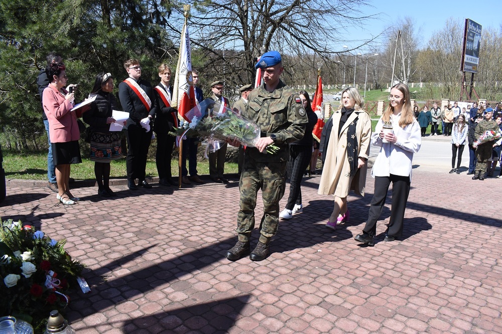 Uroczystość w 83. rocznicę Zbrodni Katyńskiej – Huta Szklana, 21 kwietnia 2023 r. Fot. Dariusz Skrzyniarz (IPN)