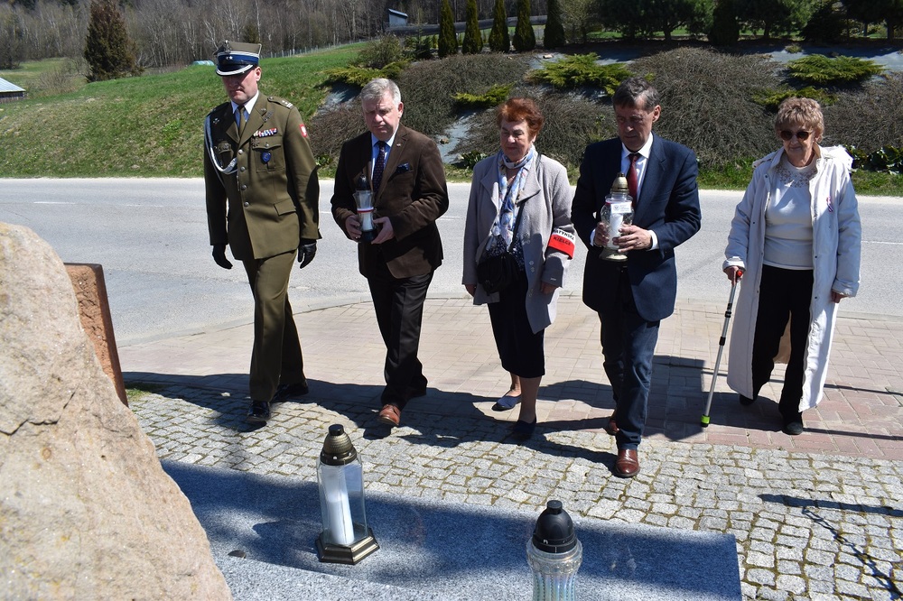 Uroczystość w 83. rocznicę Zbrodni Katyńskiej – Huta Szklana, 21 kwietnia 2023 r. Fot. Dariusz Skrzyniarz (IPN)