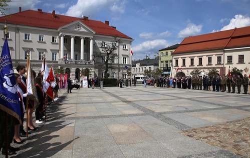 Obchody Dnia Flagi RP w Kielcach. Fot. Świętokrzyski Urząd Wojewódzki