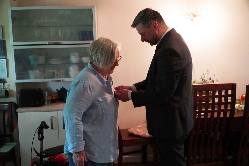 W Sandomierzu i Skarżysko-Kamiennej dwaj dawni działacze „Solidarności” odebrali Krzyże Wolności i Solidarności. Fot. Żaneta Wierzgacz (IPN)