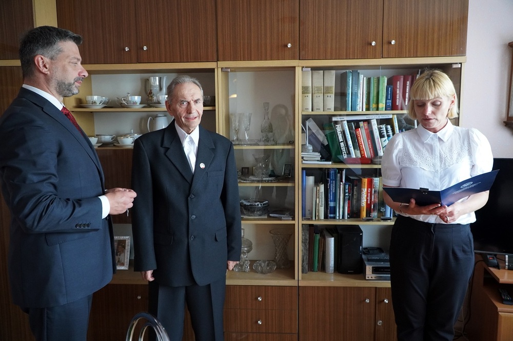 W Sandomierzu i Skarżysko-Kamiennej dwaj dawni działacze „Solidarności” odebrali Krzyże Wolności i Solidarności. Fot. Żaneta Wierzgacz (IPN)