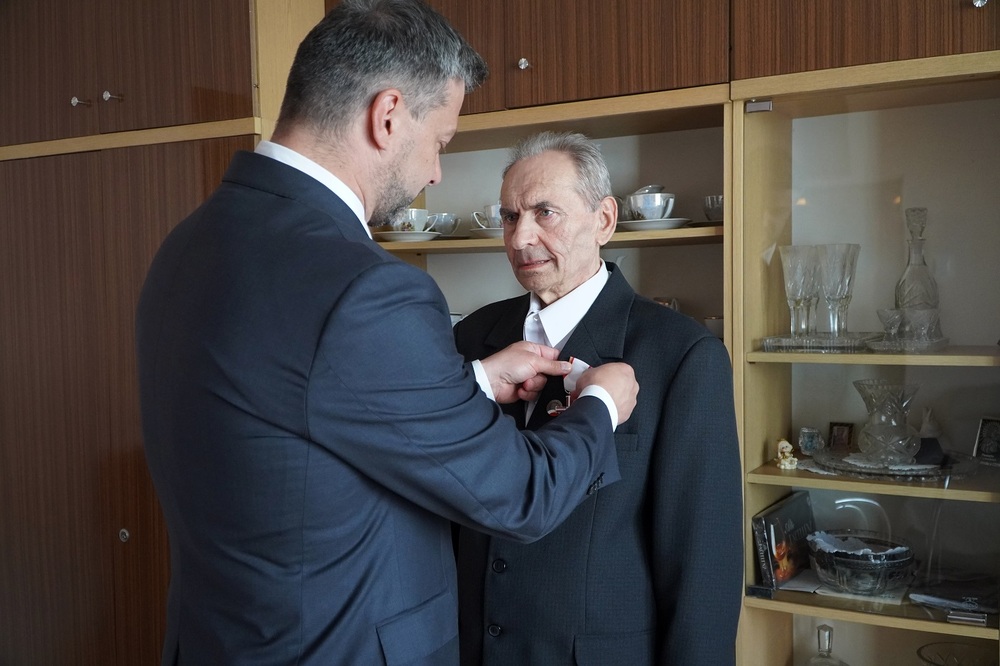 W Sandomierzu i Skarżysko-Kamiennej dwaj dawni działacze „Solidarności” odebrali Krzyże Wolności i Solidarności. Fot. Żaneta Wierzgacz (IPN)