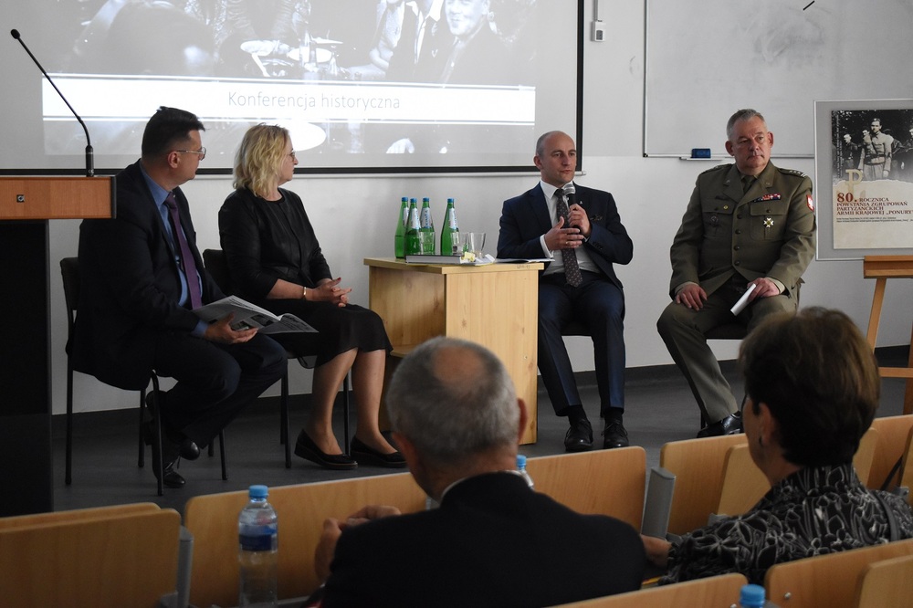 Otwarcie wystawy pt. Historia Zgrupowań Partyzanckich AK „Ponury” i konferencja historyczna – Kielce, 16 czerwca 2023 r. Fot. Dariusz Skrzyniarz