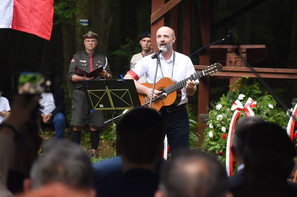 Uroczystości upamiętniające partyzantów działających na Kielecczyźnie. Fot. Dariusz Skrzyniarz (IPN)