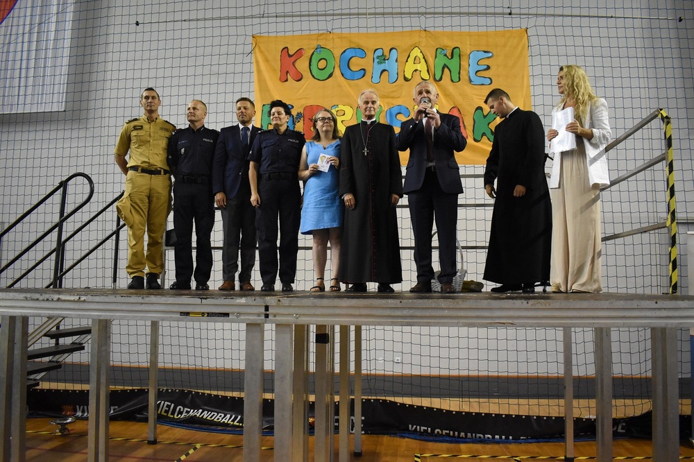 XIV edycja akcji „Kochane Pierwszaki”. Fot. Dariusz Skrzyniarz (IPN)