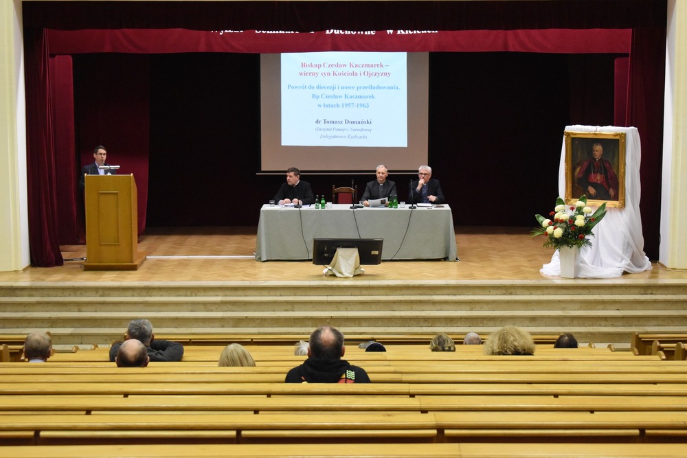 Konferencja naukowa poświęcona bp. Czesławowi Kaczmarkowi – Kielce, 28 października 2023. Fot. Dariusz Skrzyniarz