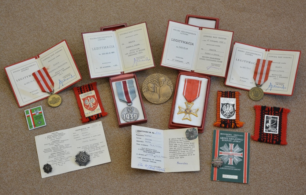 Pamiątki po ppor. Feliksie Rajcy otrzymane w latach 1948 – 1987 za działalność konspiracyjną w czasie II wojny światowej. Dar prywatny Lidii Owczarek