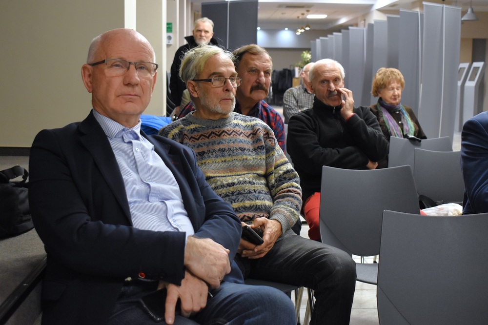 Wykład i dyskusja w 42. rocznicę wprowadzenia w Polsce stanu wojennego – Kielce, 13 grudnia 2023 r