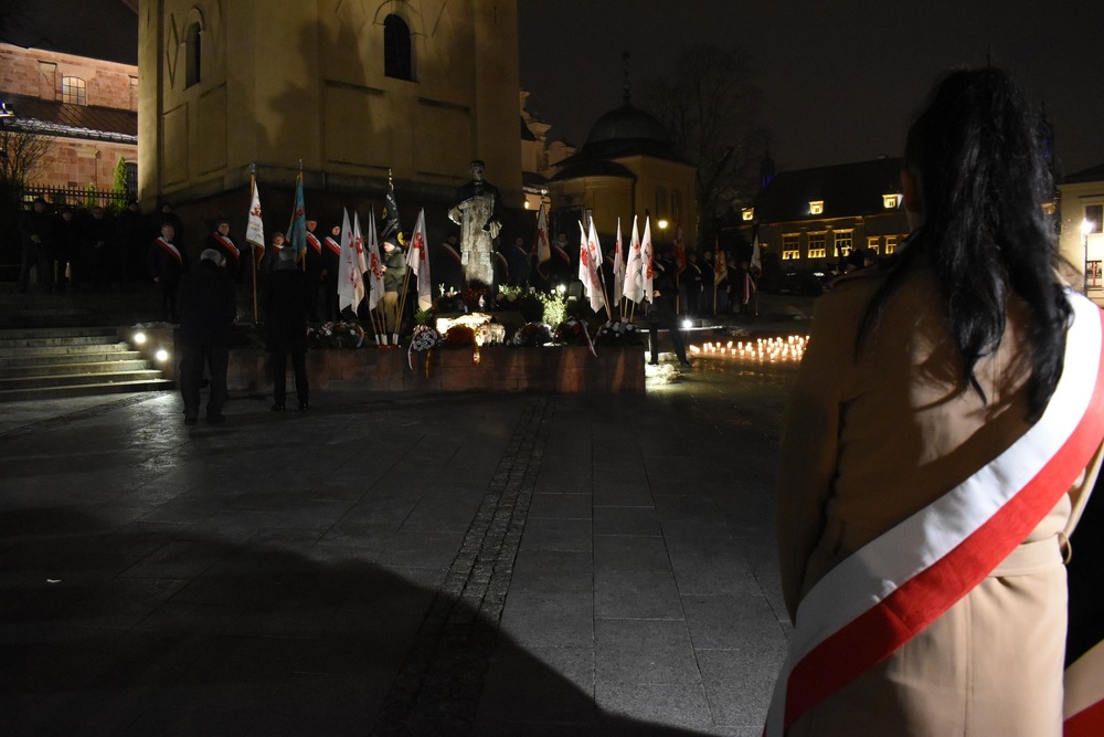 42. rocznica wprowadzenia w Polsce stanu wojennego - uroczystości w Świętokrzyskiem