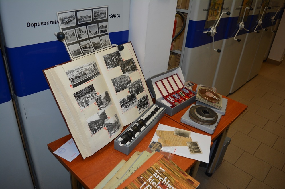 Lekcja archiwalna z kieleckimi licealistami