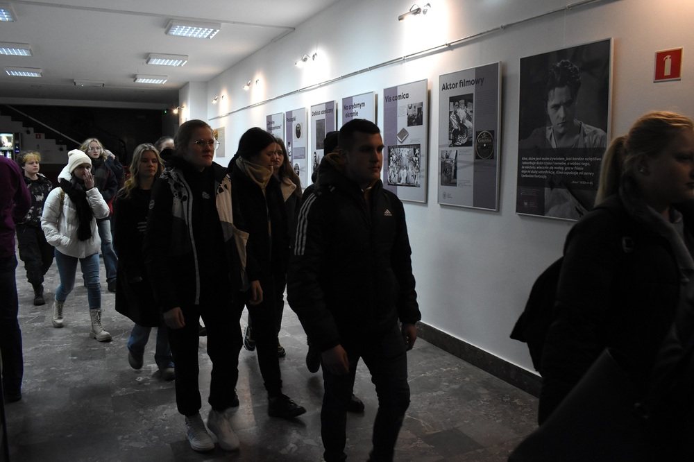 Prezentacja wystawy o Eugeniuszu Bodo i spotkania w Buskim Samorządowym Centrum Kultury