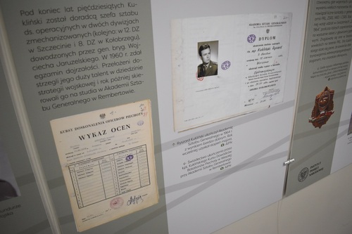 Kim był Ryszard Kukliński? Wystawa w kieleckim „Przystanku Historia”