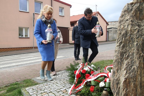 Upamiętniliśmy Marię Stradowską i jej syna Wacława, zamordowanych przez Niemców za ratowanie Żydów