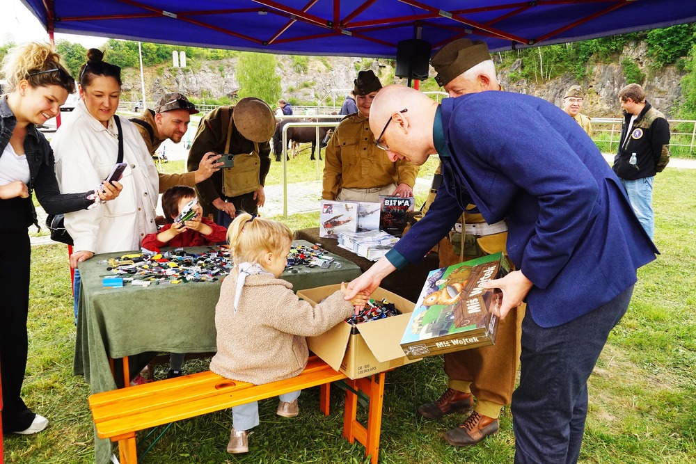 Delegatura IPN w Kielcach na marszu mulników w 80. rocznicę bitwy pod Monte Cassino. Fot. Katarzyna Kasperek