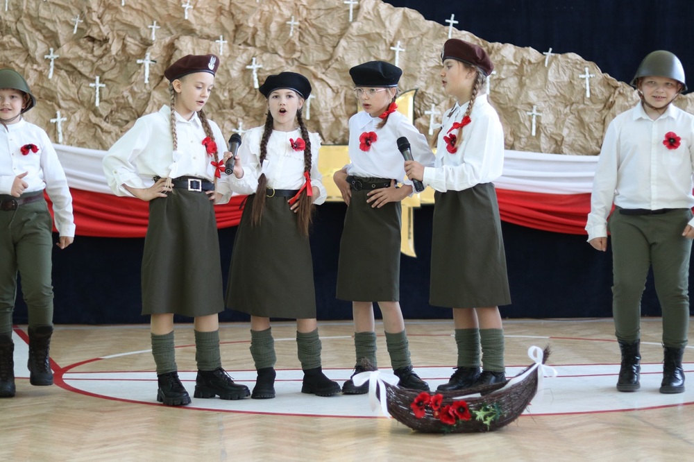 Obchody Dnia Patrona w szkole w Rembieszycach