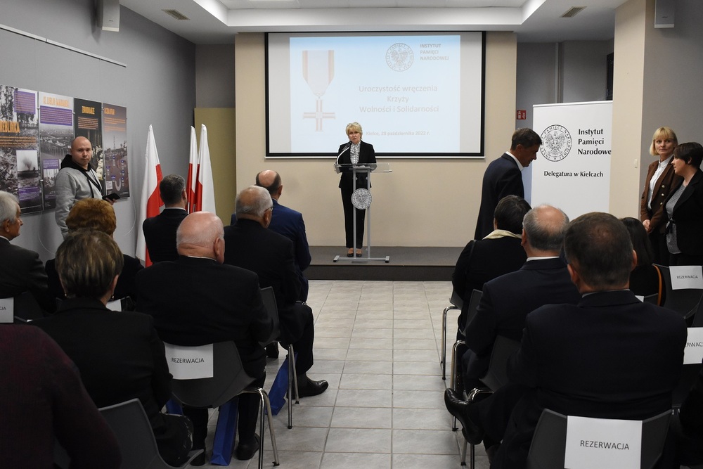 Kielce. Wręczenie Krzyży Wolności i Solidarności. Fot. Dariusz Skrzyniarz